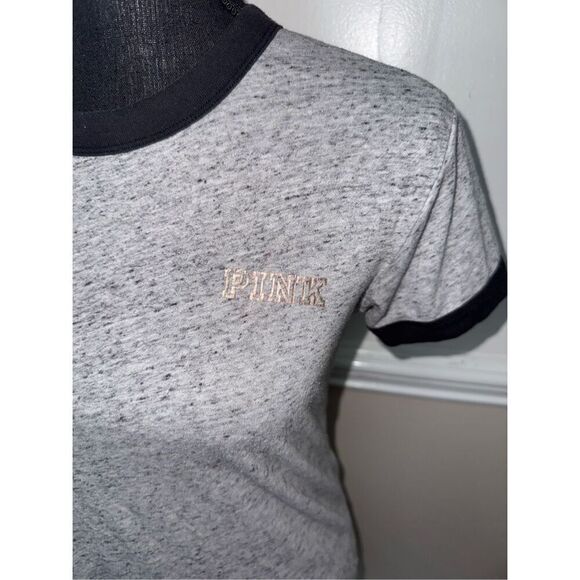 PINK Victoria’s Secret Short Sleeve Tee with Sequin Logo Size X-Small - Picture 2 of 9